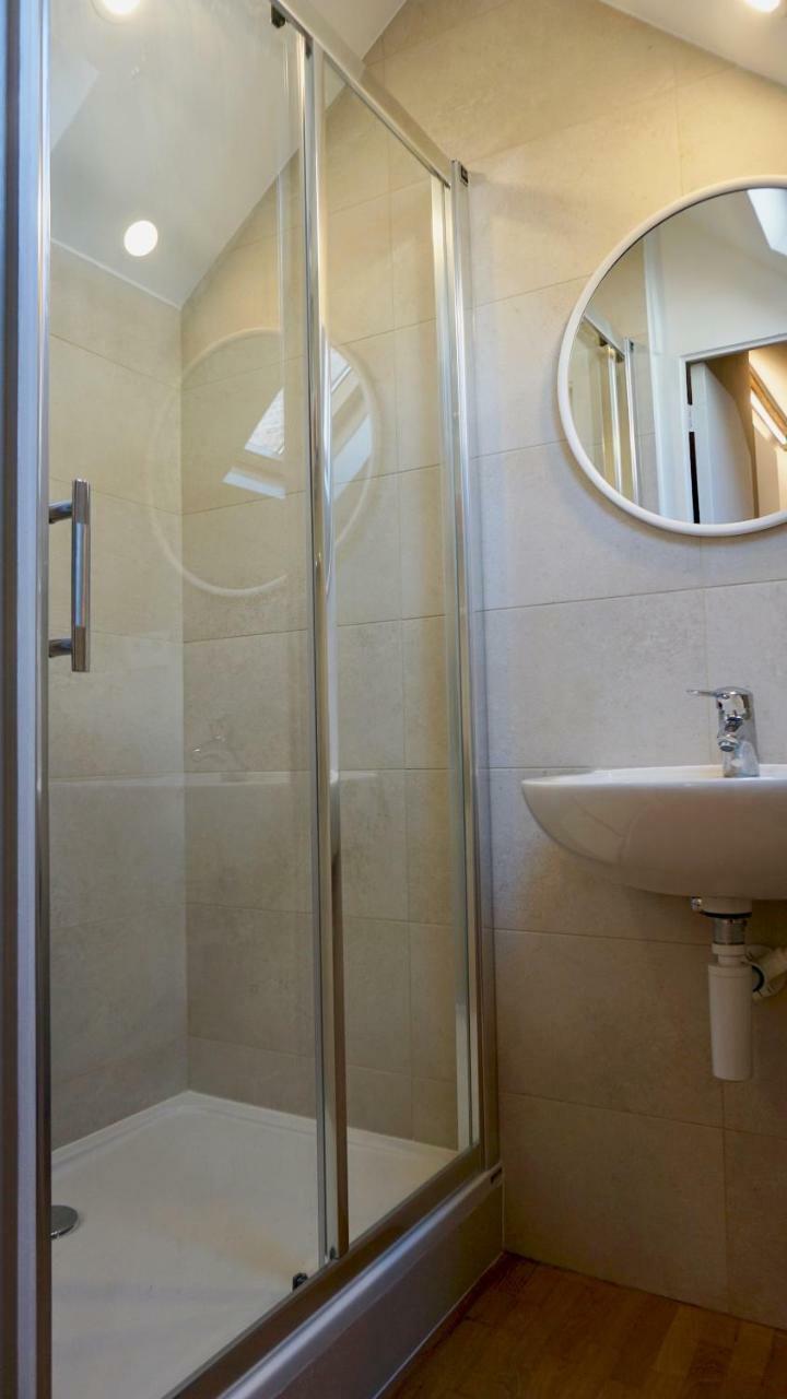 Unit 8 - Charming Loft Apt. Near Avenue Louise Free Parking 布鲁塞尔 外观 照片